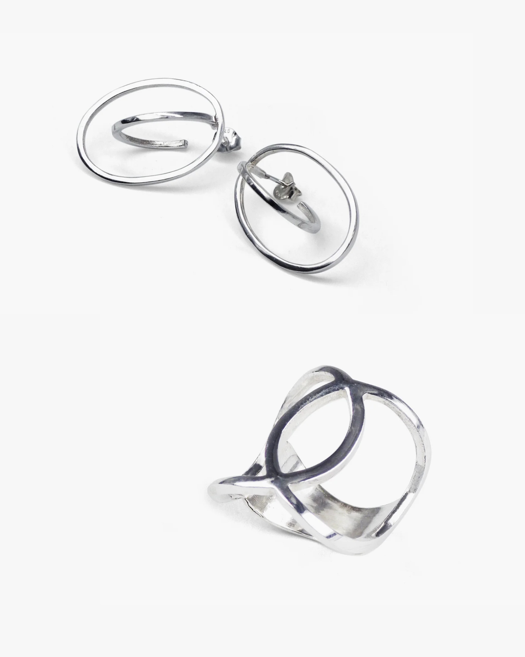 Set artesanal plata reciclada pendientes Órbita y anillo Emma, de Lalanne
