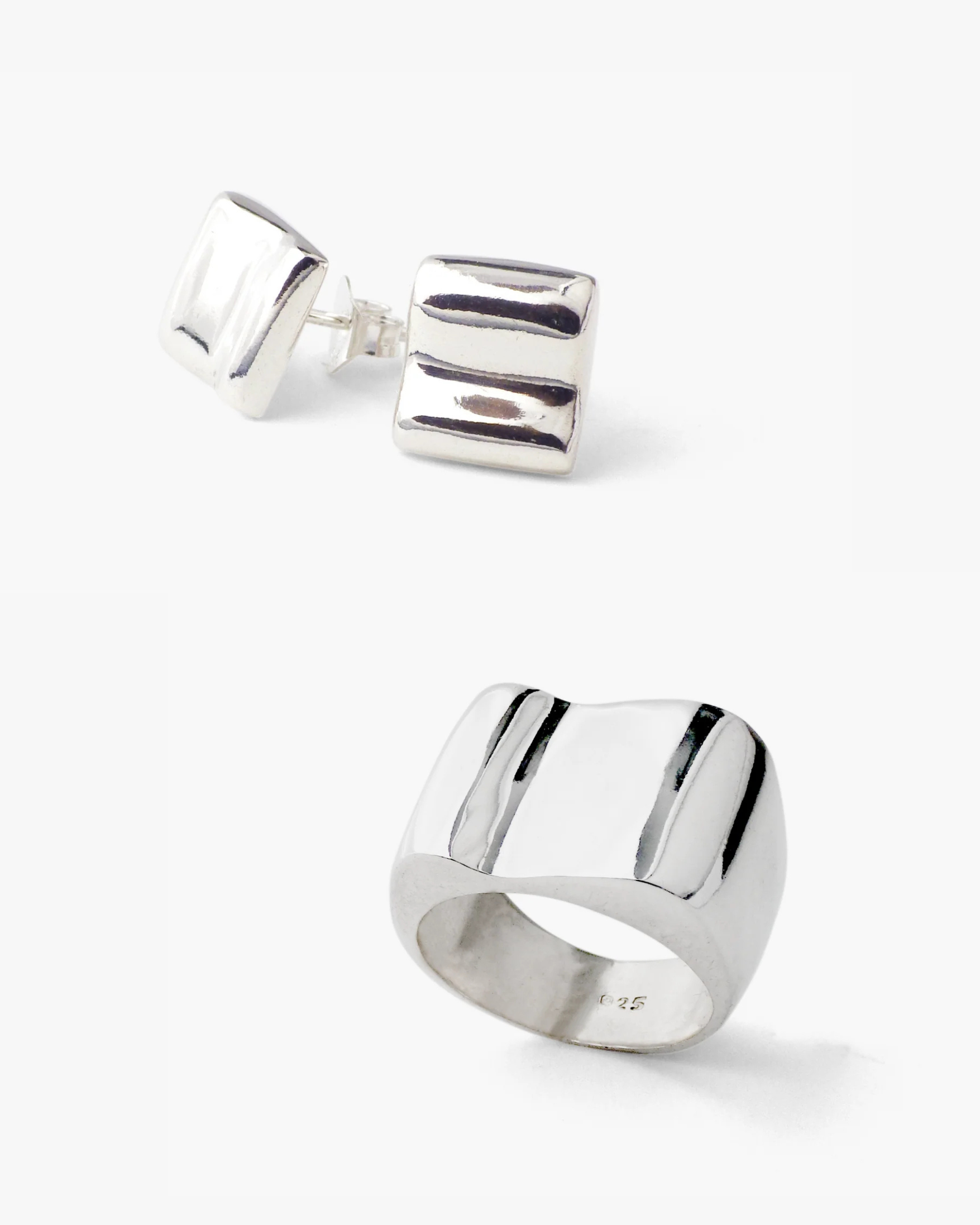 Set artesanal anillo Cebú y pendientes Calima Mini de plata reciclada, de Lalanne