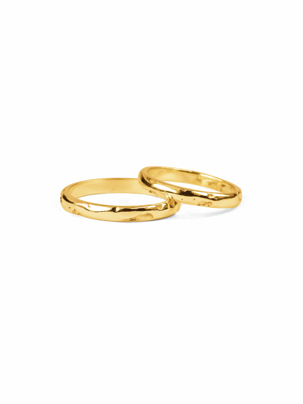 Alianzas artesanales Mena Suave en oro de 18K v1