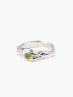 Anillo Gea plata de ley olivina de Lalanne COM4