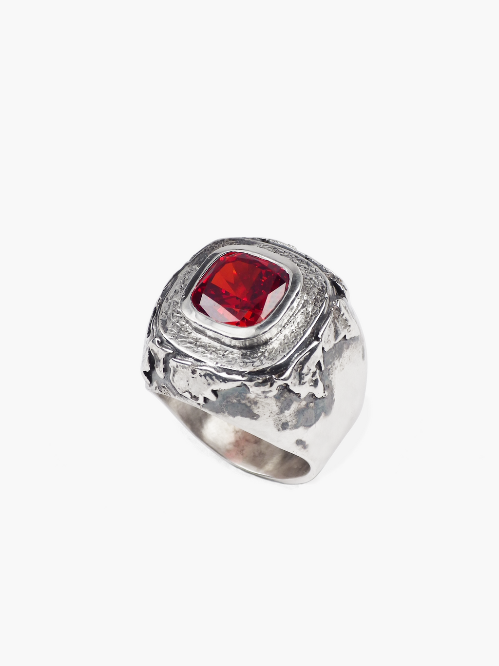 Anillo con circonita naranja engastada y plata reciclada Vesta, de Lalanne