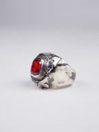 Anillo con circonita naranja engastada y plata reciclada Vesta, de Lalanne